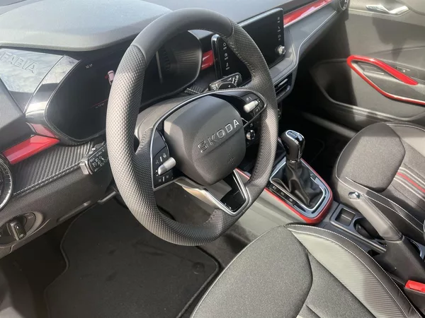 Škoda Fabia 1.0 TSI 85 KW DSG Monte Carlo - foto 9