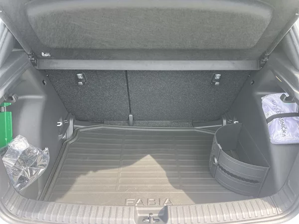 Škoda Fabia 1.0 TSI 85 KW DSG Monte Carlo - foto 25