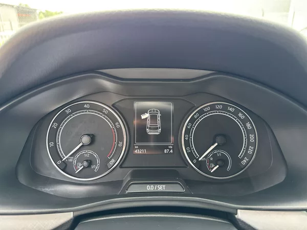 Škoda Kamiq 1.0 G-TEC Ambition - foto 10