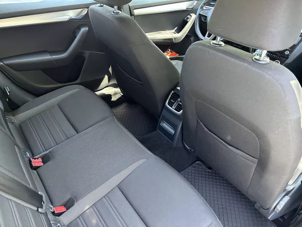 Škoda Octavia 1.8 TSI Ambition + - foto 10