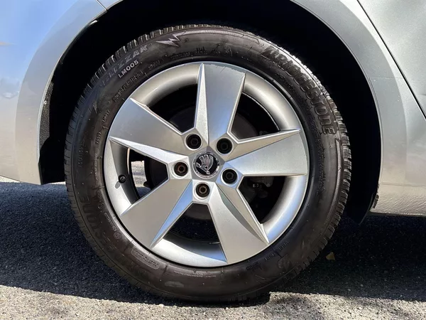 Škoda Octavia 1.8 TSI Ambition + - foto 24
