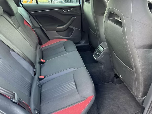 Škoda Kamiq 1.0 TSI DSG Monte Carlo - foto 10