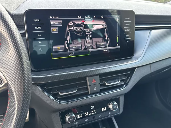 Škoda Kamiq 1.0 TSI DSG Monte Carlo - foto 17