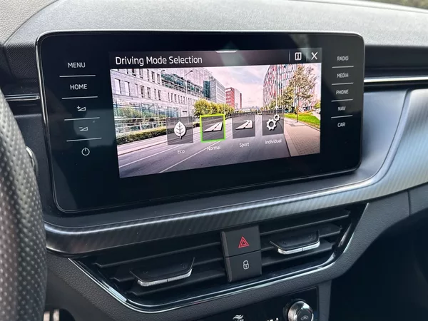 Škoda Kamiq 1.0 TSI DSG Monte Carlo - foto 19