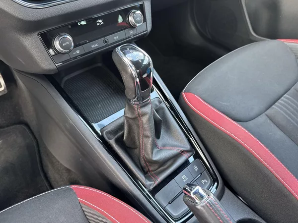 Škoda Kamiq 1.0 TSI DSG Monte Carlo - foto 20