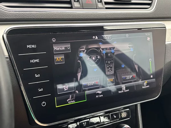 Škoda Superb Combi 2.0 TDI DSG Style - foto 14