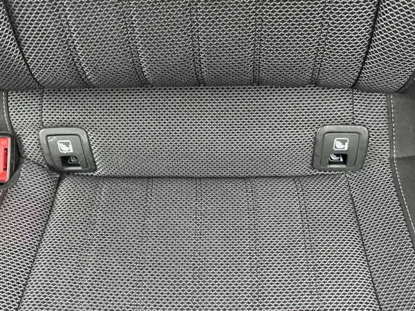 Škoda Superb Combi 2.0 TDI DSG Style - foto 27