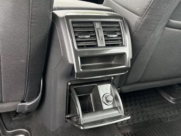 Škoda Superb Combi 2.0 TDI DSG Style - foto 28