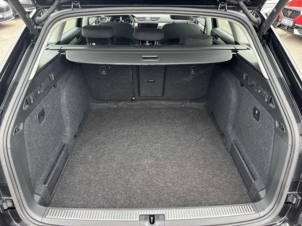 Škoda Superb Combi 2.0 TDI DSG Style - foto 32