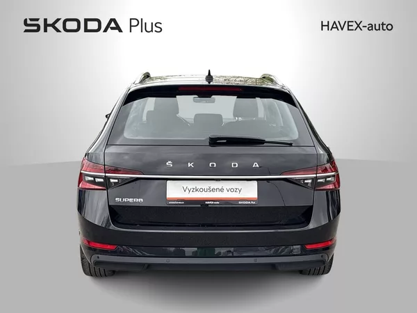 Škoda Superb Combi 2.0 TDI DSG Style - foto 33