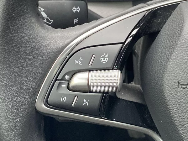 Škoda Kamiq 1.0 TSI Top Selection - foto 23