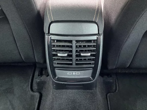 Škoda Kamiq 1.0 TSI Top Selection - foto 27