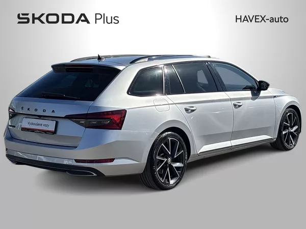 Škoda Superb Combi 2.0 TDI DSG Sportline - foto 2