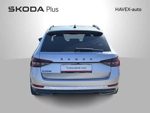 Škoda Superb Combi 2.0 TDI DSG Sportline - foto 33