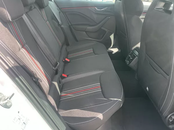 Škoda Kamiq 1.0 TSI 85 KW DSG Monte Carlo - foto 13