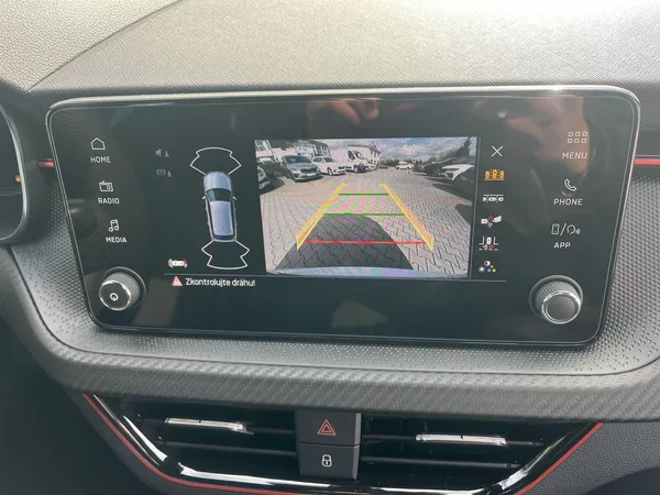 Škoda Kamiq 1.0 TSI 85 KW DSG Monte Carlo - foto 14