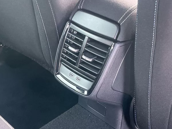 Škoda Kamiq 1.0 TSI 85 KW DSG Monte Carlo - foto 24