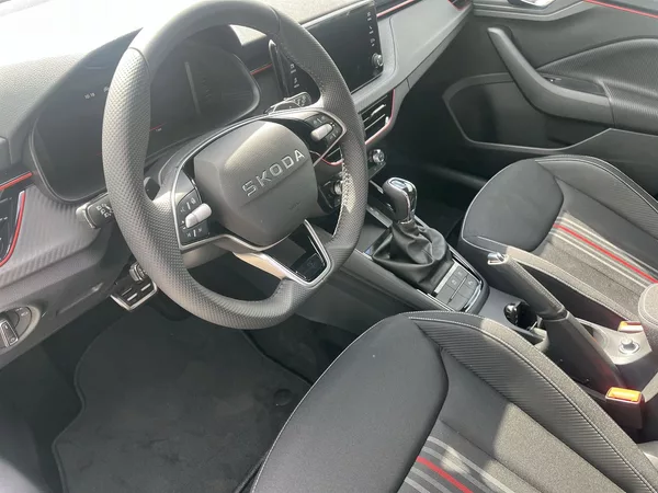 Škoda Kamiq 1.0 TSI 85 KW DSG Monte Carlo - foto 9