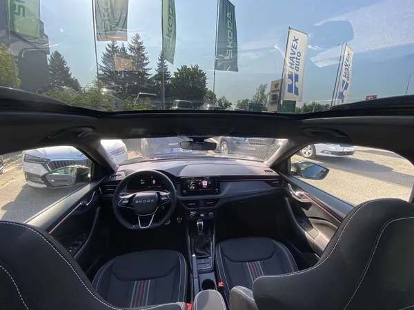 Škoda Kamiq 1.5 TSI DSG Monte Carlo - foto 34