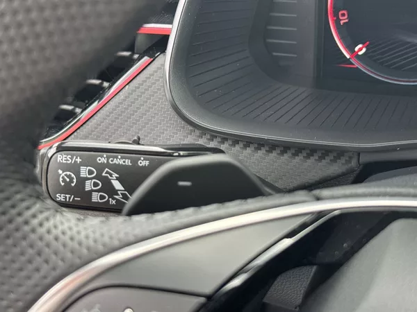 Škoda Kamiq 1.0 TSI DSG Monte Carlo - foto 13