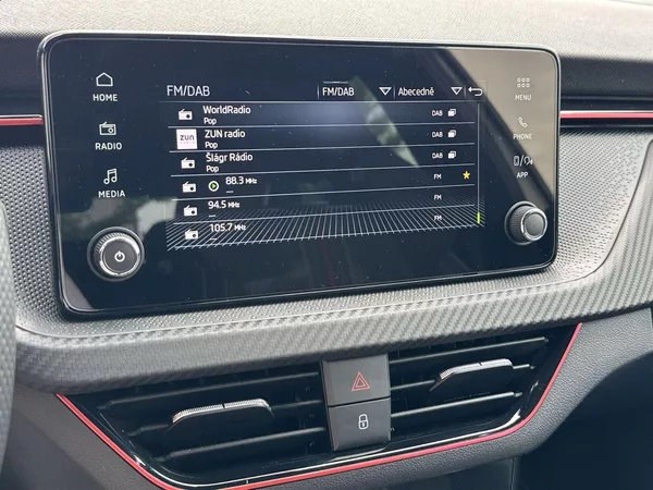 Škoda Kamiq 1.0 TSI DSG Monte Carlo - foto 18