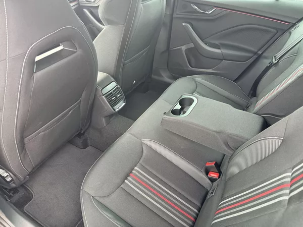 Škoda Kamiq 1.0 TSI DSG Monte Carlo - foto 8