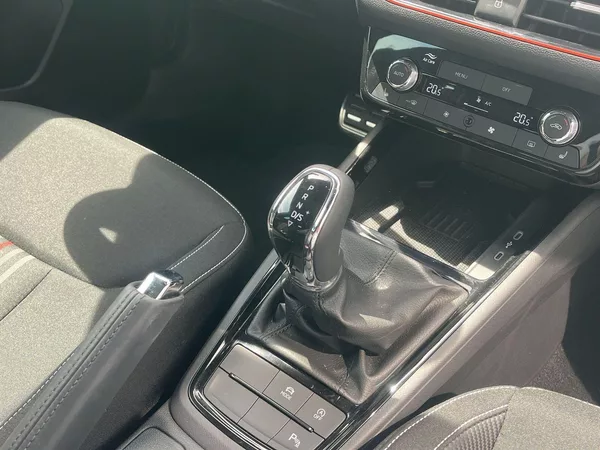 Škoda Kamiq 1,5 TSI 110 kW DSG MONTE CARLO - foto 17