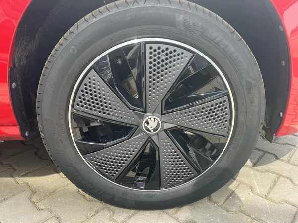 Škoda Kamiq 1,5 TSI 110 kW DSG MONTE CARLO - foto 24