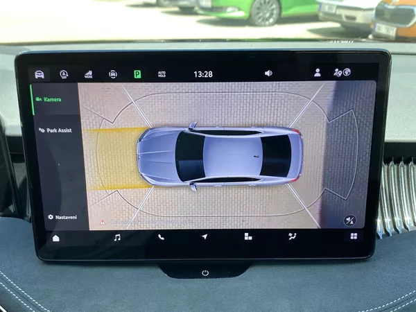 Škoda Superb 2.0 TDI 4x4 DSG SportLine - foto 16