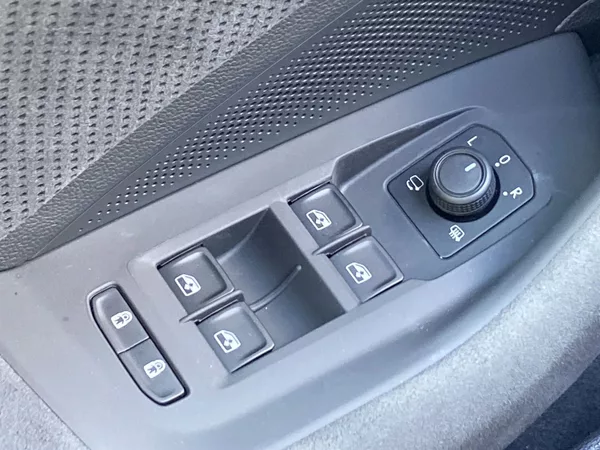 Škoda Superb 2.0 TDI 4x4 DSG SportLine - foto 23