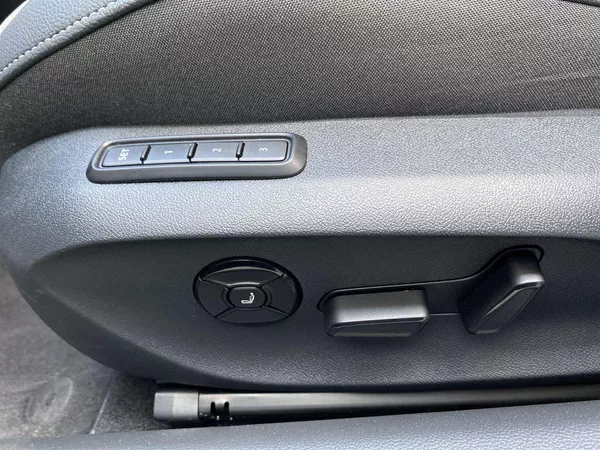 Škoda Superb 2.0 TDI 4x4 DSG SportLine - foto 25