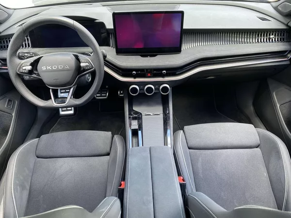Škoda Superb 2.0 TDI 4x4 DSG SportLine - foto 5