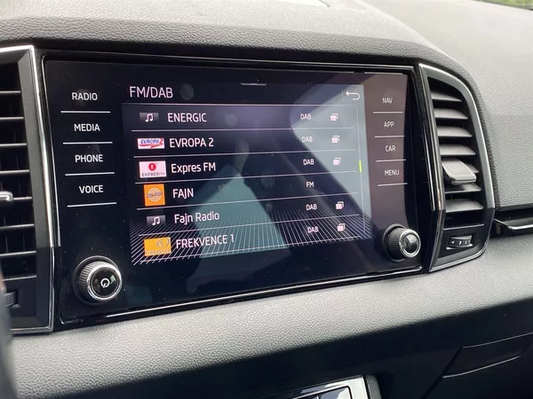 Škoda Karoq 2.0 TDI Style+ - foto 12