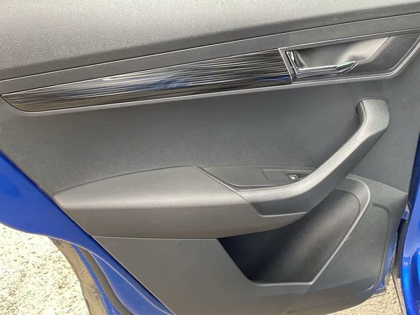 Škoda Karoq 2.0 TDI Style+ - foto 25