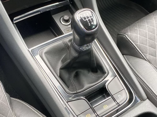 Škoda Karoq 2.0 TDI Style+ - foto 30