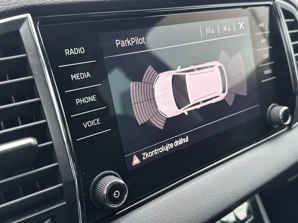 Škoda Karoq 2.0 TDI Style - foto 12