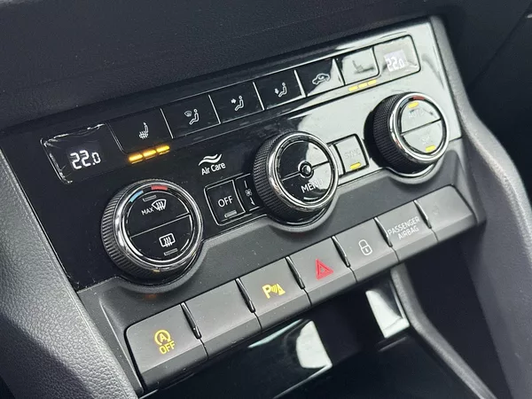 Škoda Karoq 2.0 TDI Style - foto 14