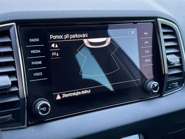 Škoda Karoq 1.5 TSI Ambition - foto 13