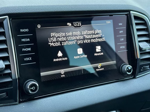 Škoda Karoq 1.5 TSI Ambition - foto 14