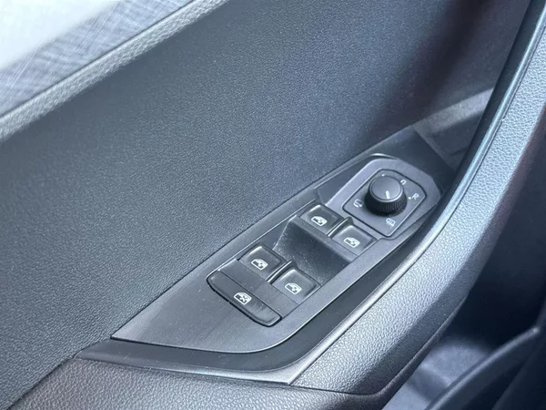 Škoda Karoq 1.5 TSI Ambition - foto 19