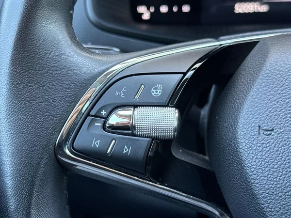 Škoda Karoq 1.5 TSI Ambition - foto 21