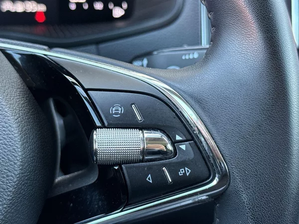 Škoda Karoq 1.5 TSI Ambition - foto 22