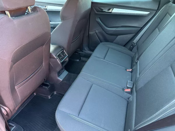 Škoda Karoq 1.5 TSI Ambition - foto 7