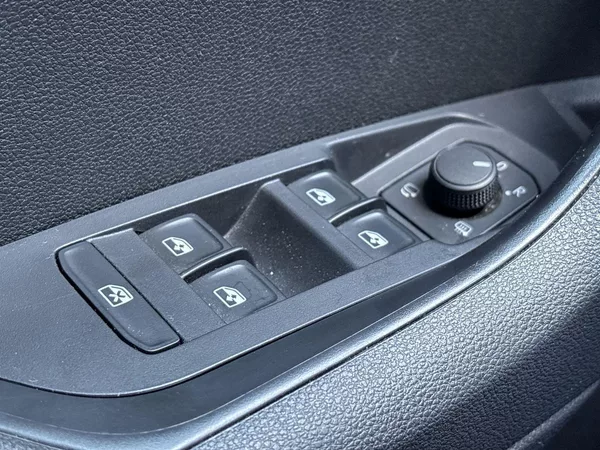 Škoda Karoq 1.5 TSI Style + - foto 17