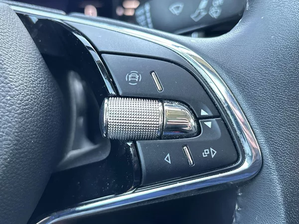 Škoda Karoq 1.5 TSI Style + - foto 22