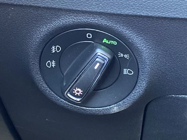 Škoda Karoq 2.0 TDI DSG Style+ - foto 25