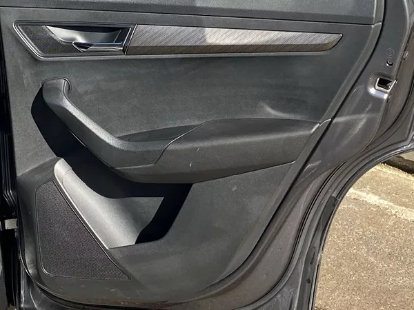 Škoda Karoq 2.0 TDI DSG Style+ - foto 31