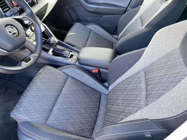 Škoda Karoq 2.0 TDI DSG Style+ - foto 6