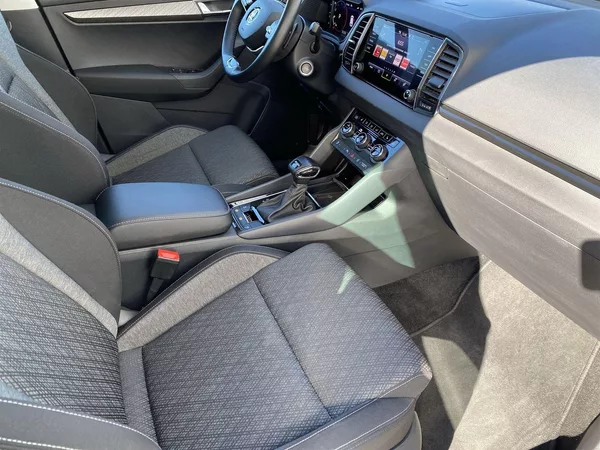 Škoda Karoq 2.0 TDI DSG Style+ - foto 8