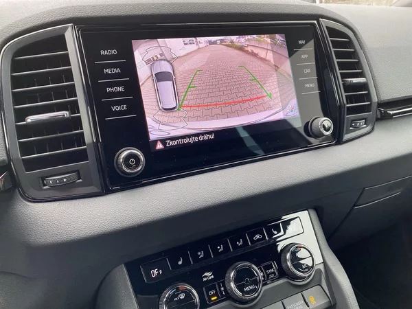 Škoda Karoq 1.5 TSI DSG Sportline - foto 12
